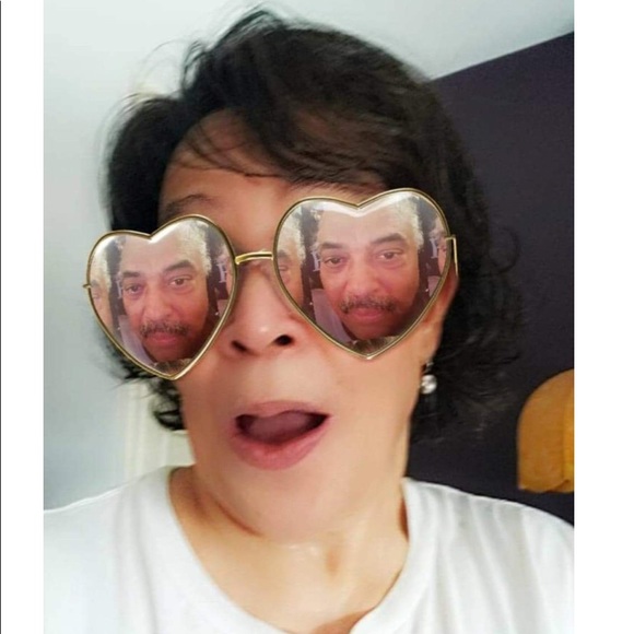 Meet your Posher, Marcia - Picture 1 of 1